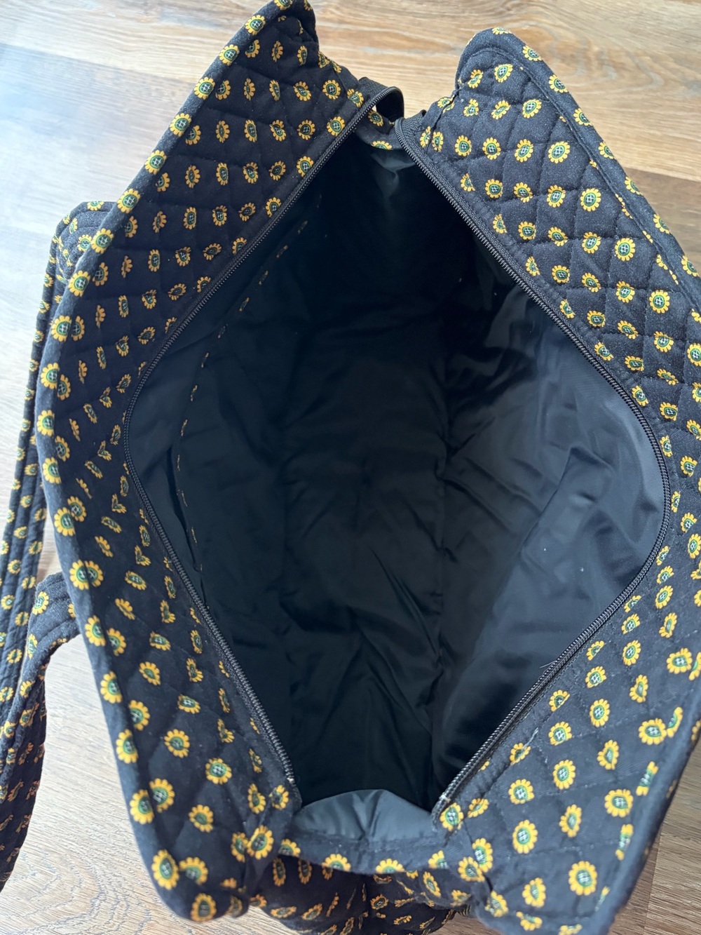 Vera Bradley Retired Black Little Betsy Quilted Tote - Picture 4 of 6